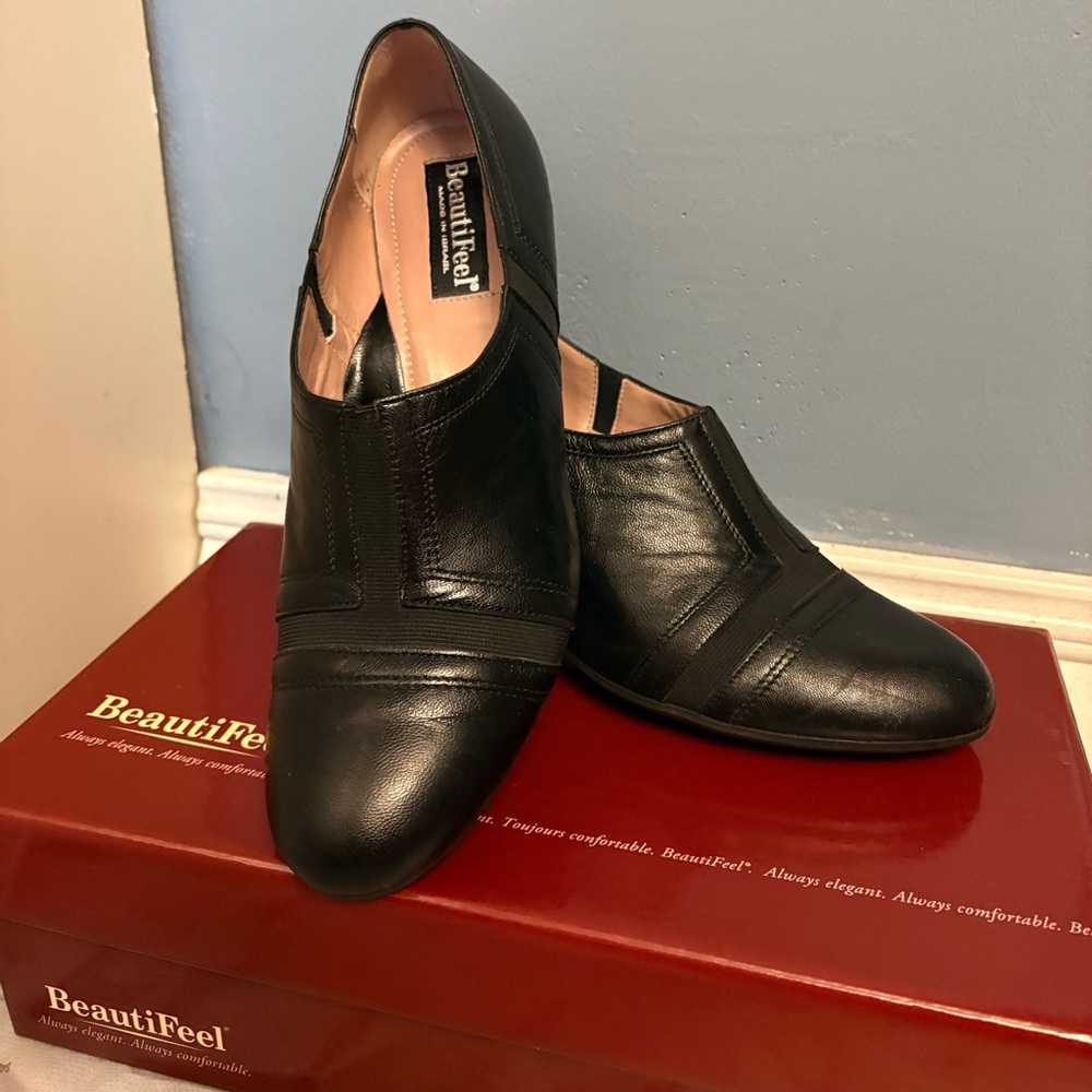 BeautiFeel Women's Elegant Black Heels